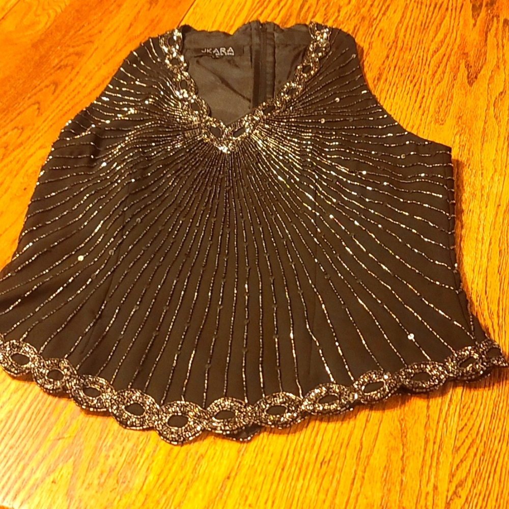 Size Large beaded tank